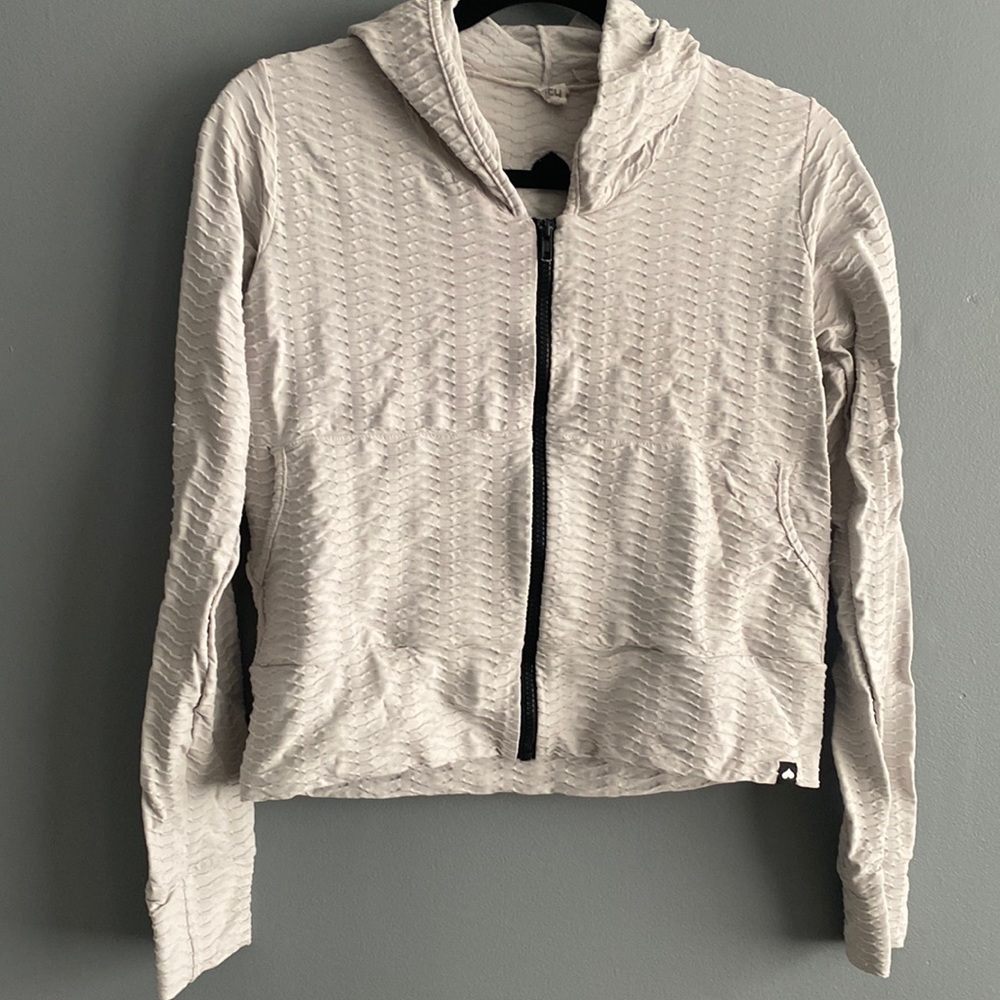 Cropped zip up